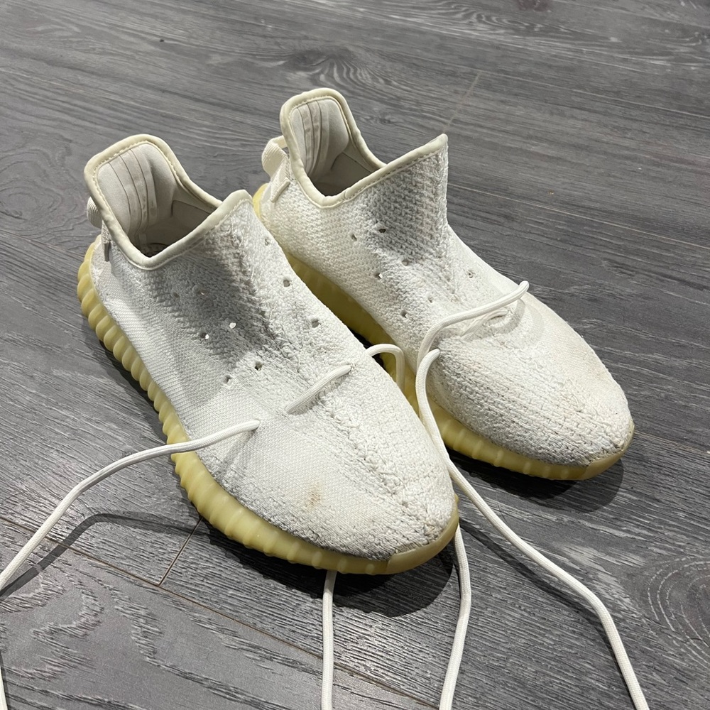 Yeezy 350 Triple White V2